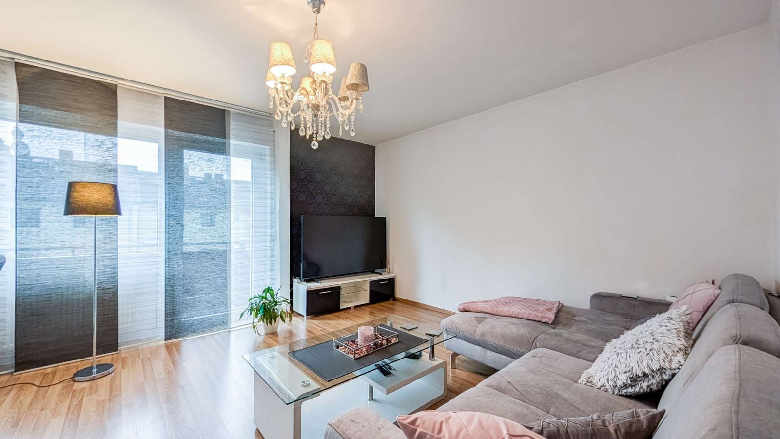 Attraktive 3-Zimmer-Wohnung mit Balkon und niedrigen Energiekosten Attraktive 3-Zimmer-Wohnung mit Balkon und niedrigen Energiekosten